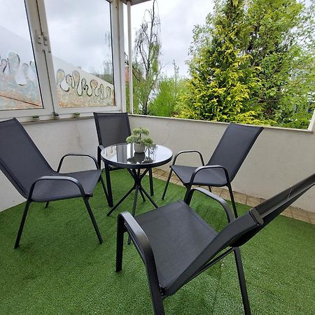 Cozy Home, 7 Beds, Wifi, Kitchen, Balcony, Bielefeld Center Exterior photo
