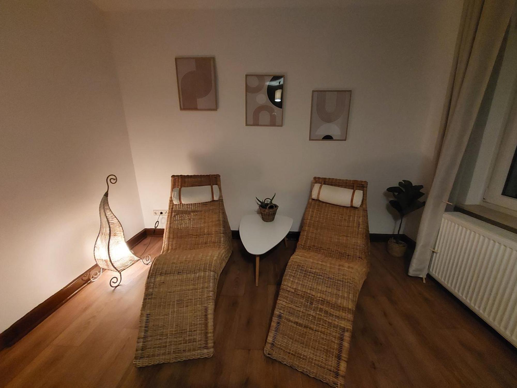 Cozy Home, 7 Beds, Wifi, Kitchen, Balcony, Bielefeld Center Exterior photo